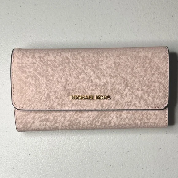 Michael Kors Blush Pink Wallet Never Used - Picture 1 of 6